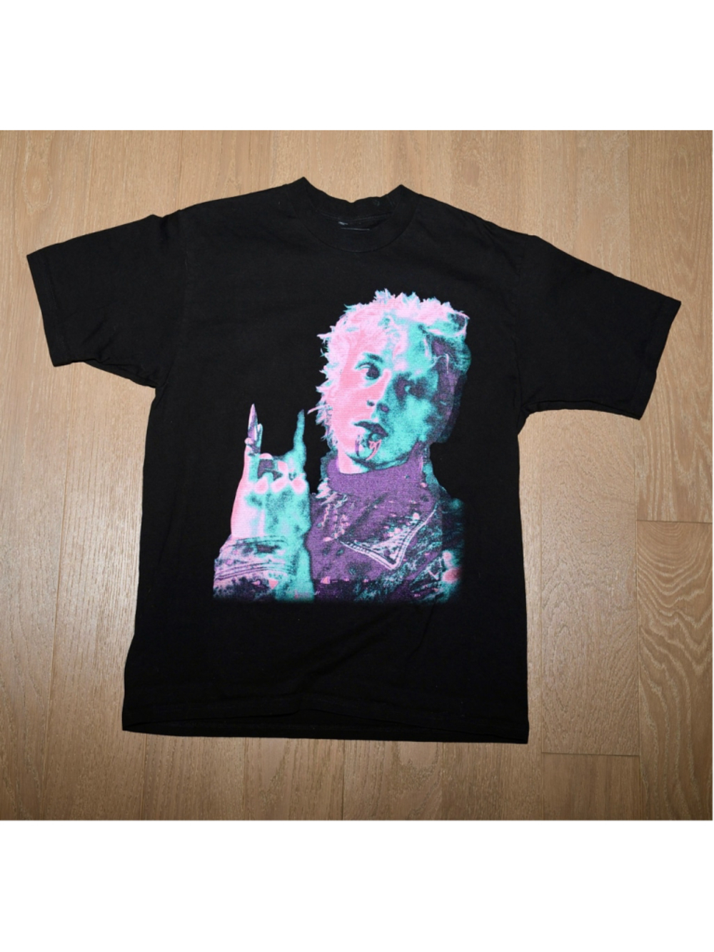 Machine Gun Kelly Mainstream Sellout Tour 2022 T-Shirt – Size Large